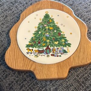 Vermillion Oak Base Christmas Tree Triver.